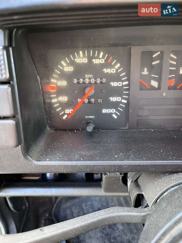 Седан Audi 80 1983 в Житомирі