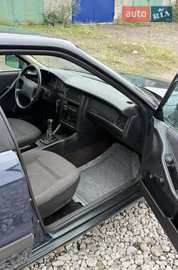 Седан Audi 80 1989 в 