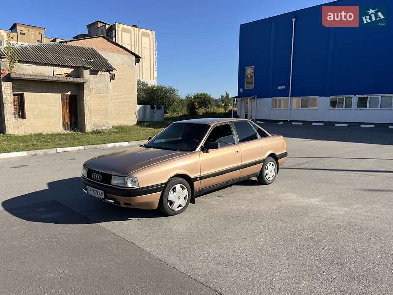 Седан Audi 80 1987 в 