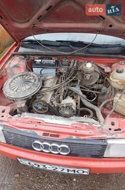 Седан Audi 80 1987 в Черновцах