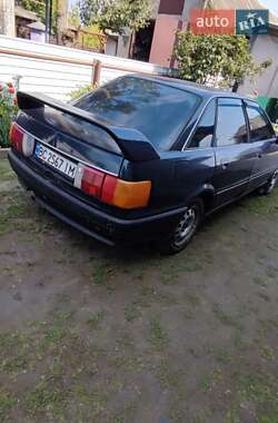 Седан Audi 80 1986 в 