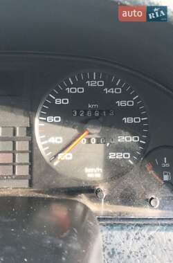 Седан Audi 80 1988 в  фото 12 Седан Audi 80 1988 в