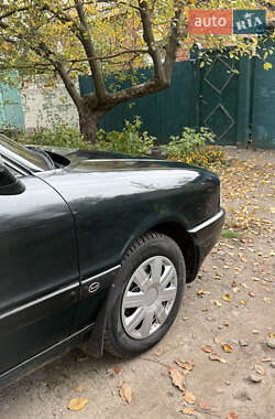Седан Audi 80 1992 в 