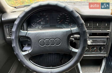 Седан Audi 80 1992 в 