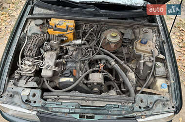 Седан Audi 80 1992 в 