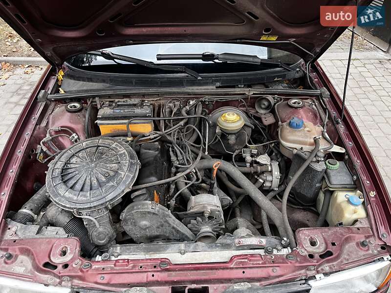 Седан Audi 80 1991 в Барвінковому