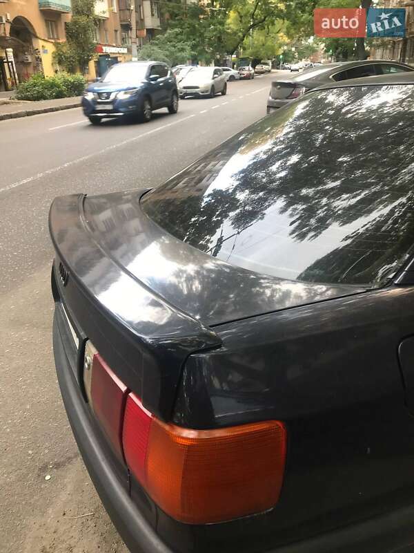 Седан Audi 80 1987 в Одессе