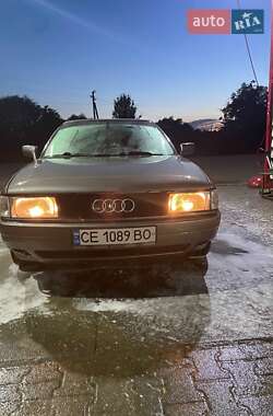 Седан Audi 80 1989 в Черновцах
