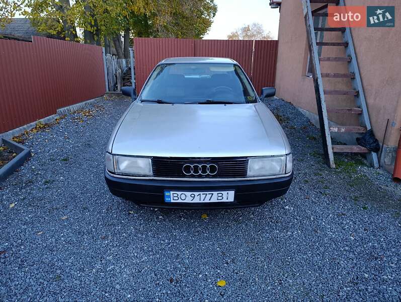 Седан Audi 80 1987 в Ланівці