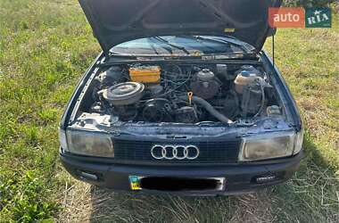 Седан Audi 80 1988 в Уланові