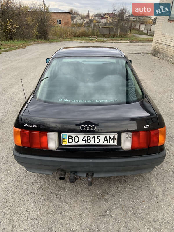 Седан Audi 80 1989 в Бучаче