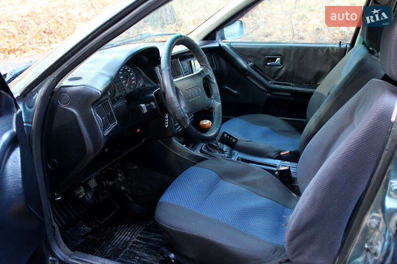 Седан Audi 80 1990 в Кременці