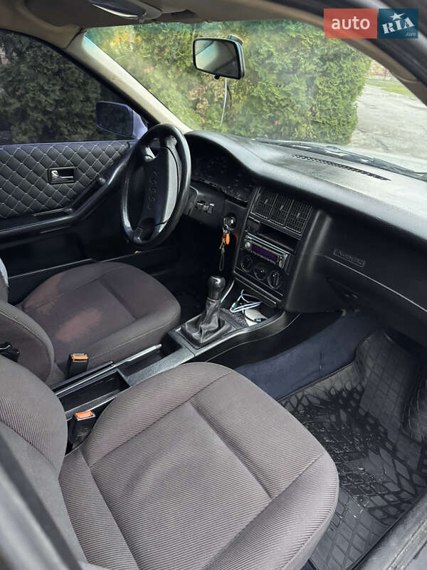 Седан Audi 80 1987 в Вараше фото 8 Седан Audi 80 1987 в Вараше