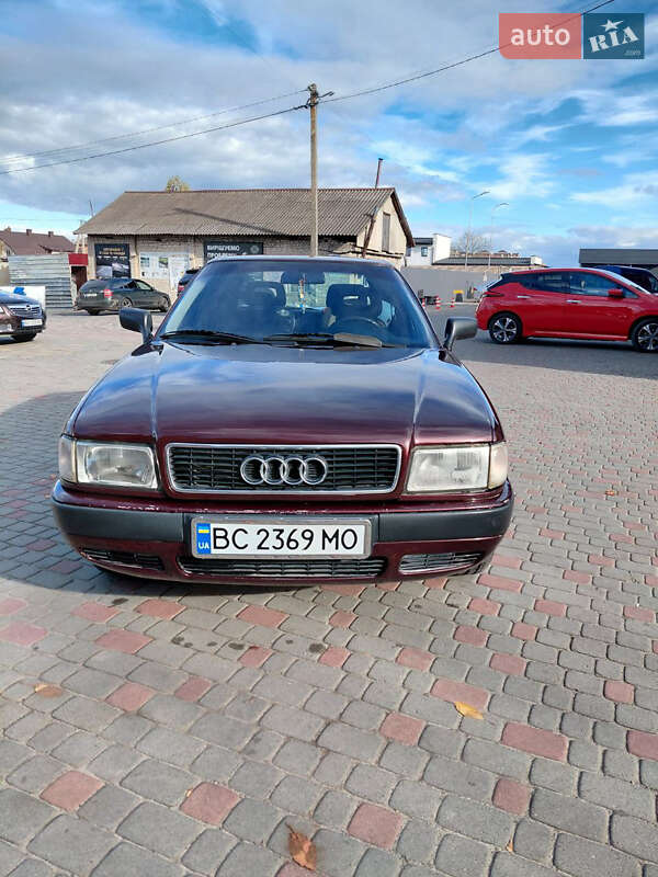 Седан Audi 80 1993 в Городку