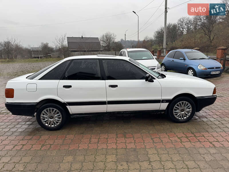 Седан Audi 80 1988 в Тересве