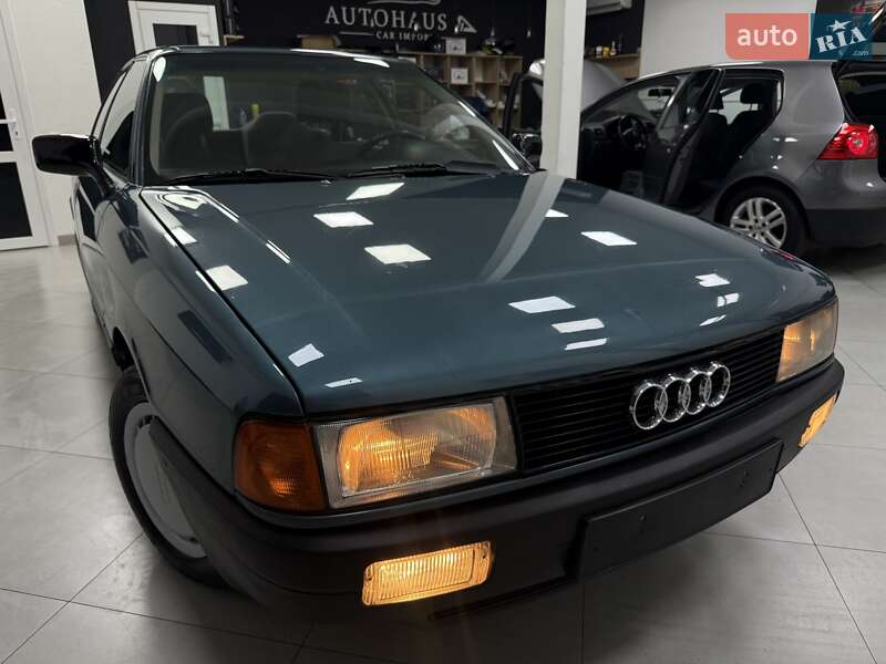 Седан Audi 80 1990 в Дрогобыче