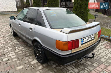 Седан Audi 80 1987 в Косові