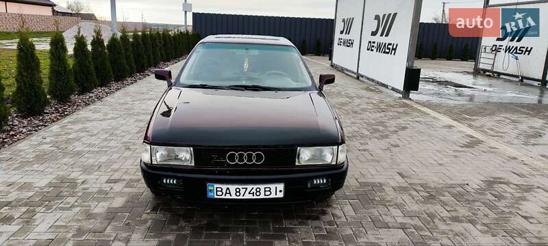 Седан Audi 80 1988 в Помошной