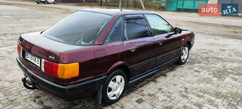 Седан Audi 80 1988 в Помошной