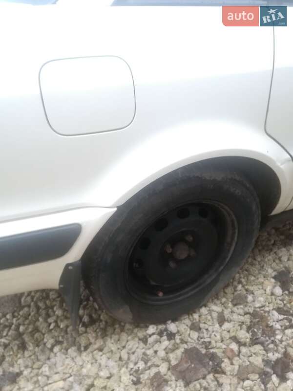 Седан Audi 80 1993 в Збаражі фото 4 Седан Audi 80 1993 в Збаражі