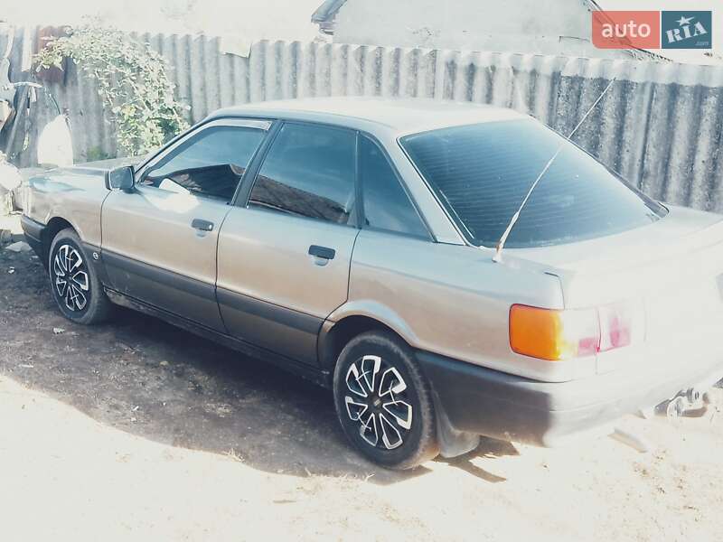 Седан Audi 80 1988 в Изяславе
