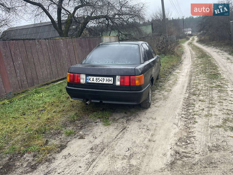 Седан Audi 80 1991 в Катюжанке фото 6 Седан Audi 80 1991 в Катюжанке