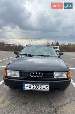 Седан Audi 80 1989 в Черновцах