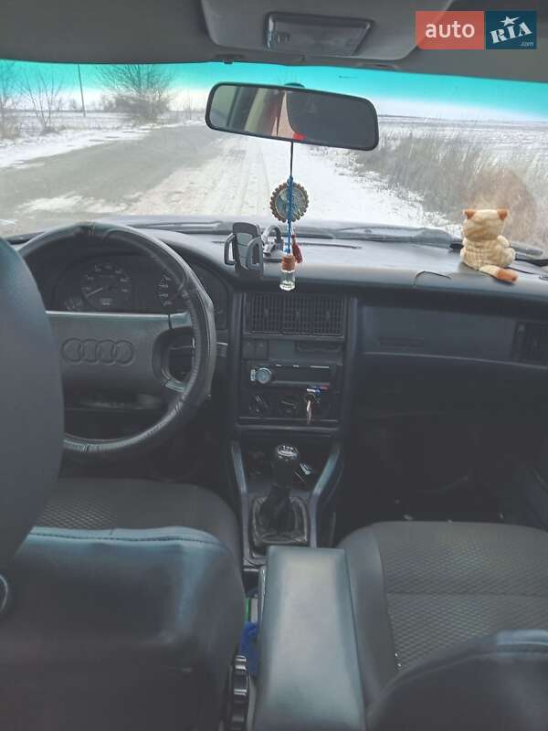 Седан Audi 80 1987 в Луцьку
