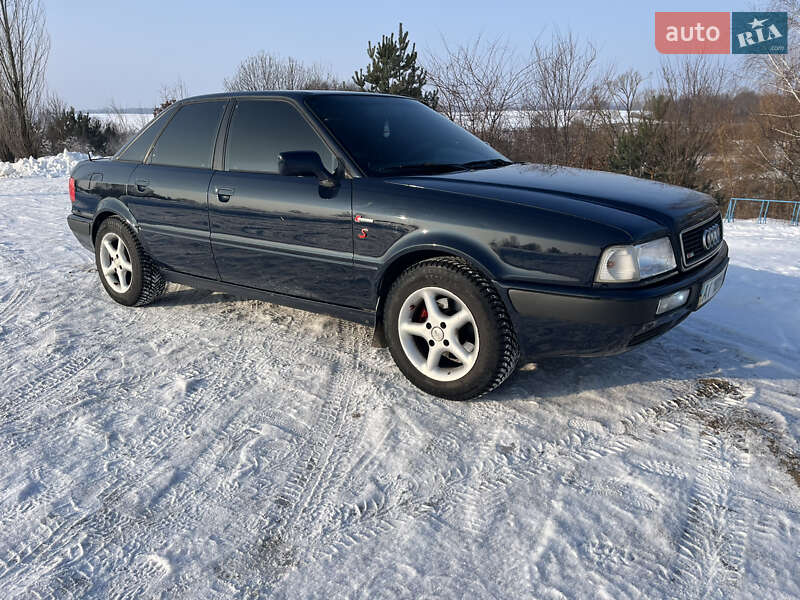 Седан Audi 80 1993 в Глухове