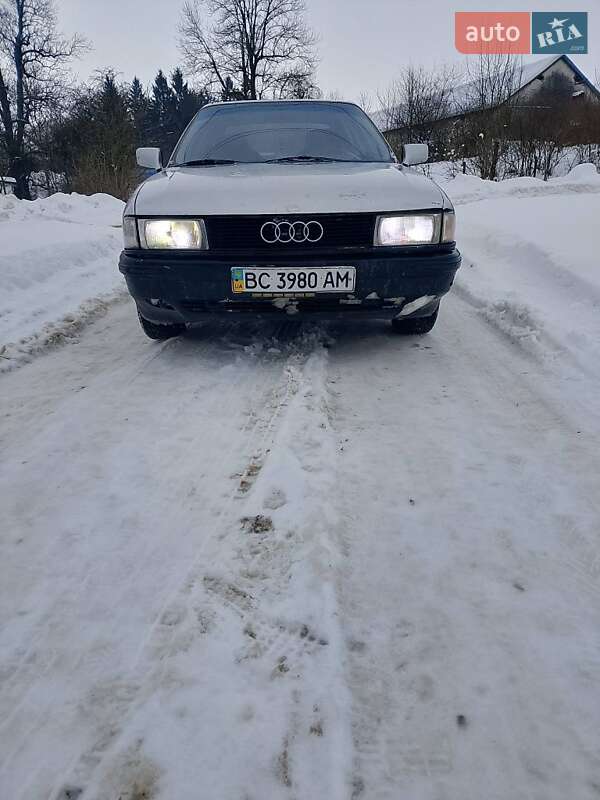 Седан Audi 80 1990 в Самборе