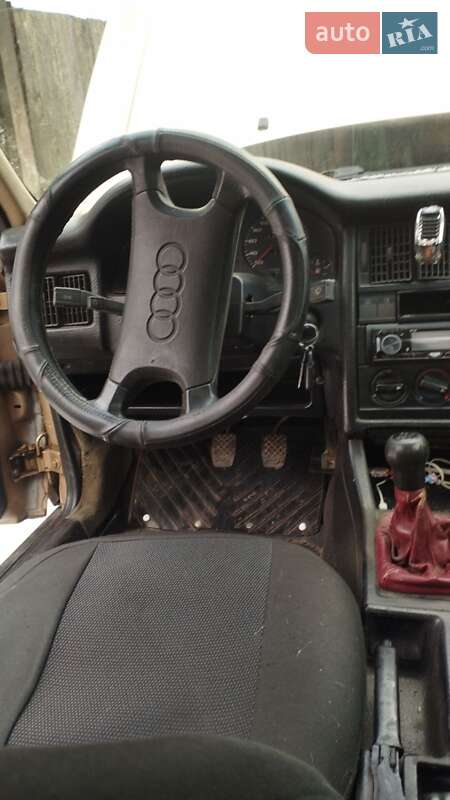 Седан Audi 80 1987 в Володимирі