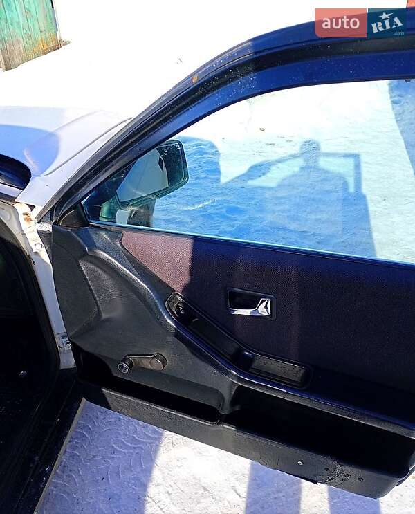 Седан Audi 80 1987 в Любомлі