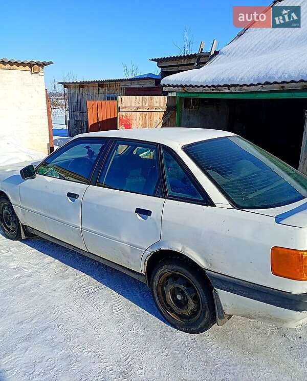 Седан Audi 80 1987 в Любомлі