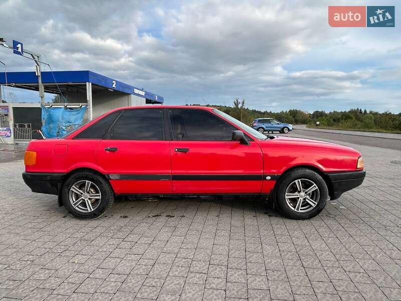 Седан Audi 80 1987 в Тлумачі