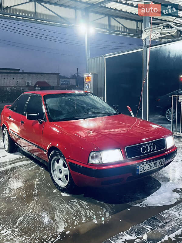 Седан Audi 80 1992 в Новояворівську