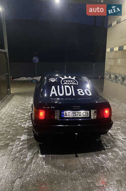 Седан Audi 80 1988 в Верховине