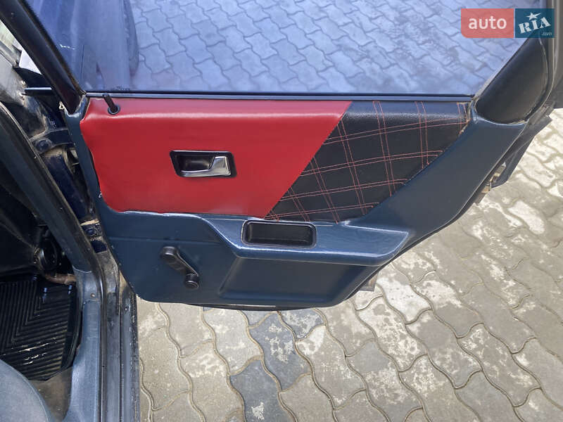 Седан Audi 80 1988 в Верховині