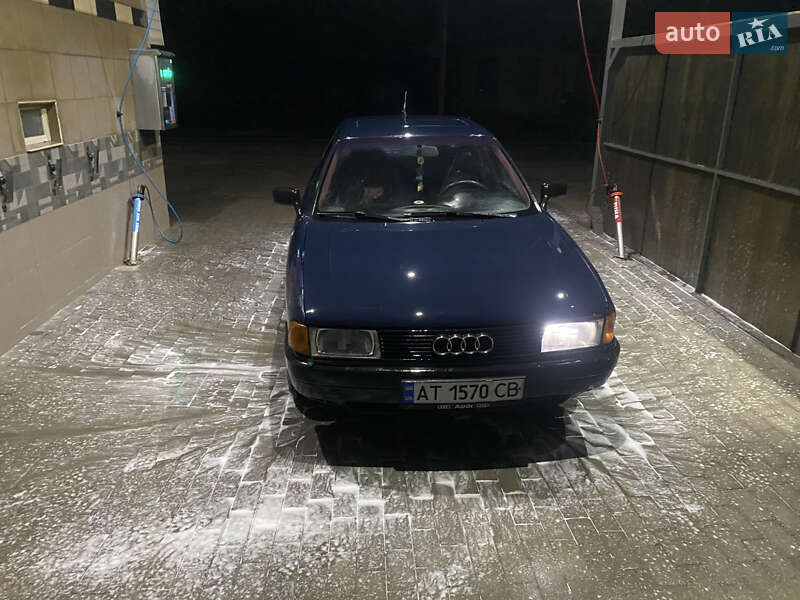 Седан Audi 80 1988 в Верховині