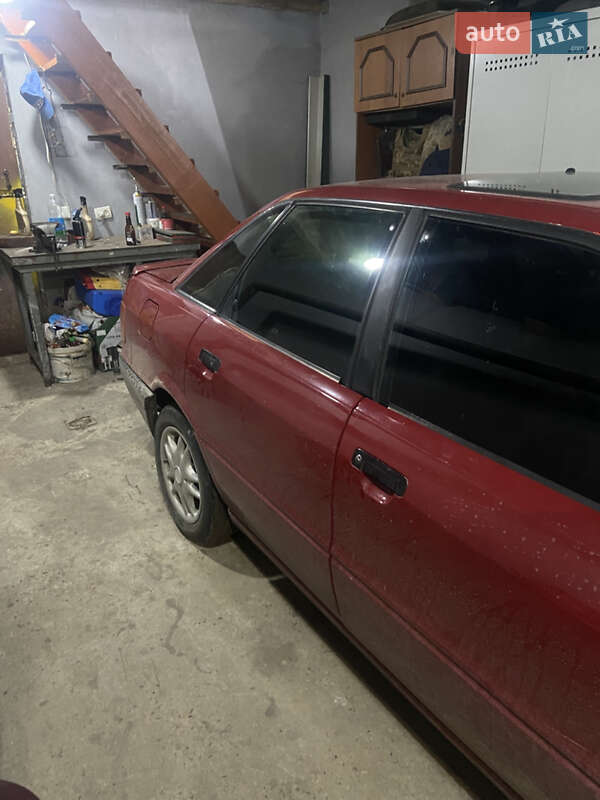 Седан Audi 80 1987 в Жовкві