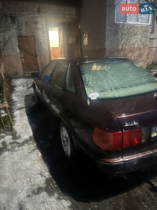Седан Audi 80 1992 в Чернівцях