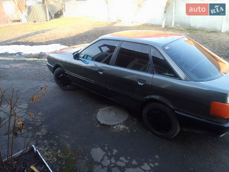 Седан Audi 80 1986 в Ковеле