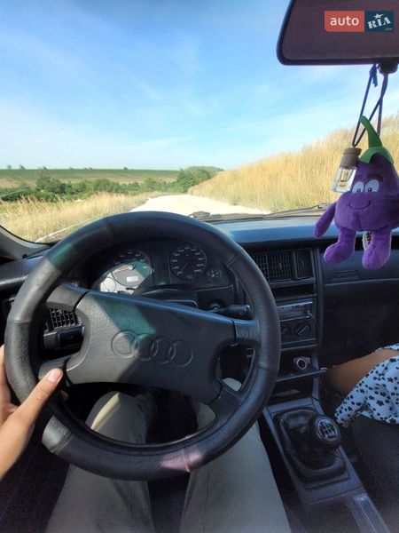 Седан Audi 80 1991 в Рогатине