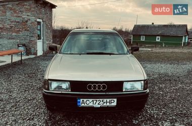 Седан Audi 80 1988 в Иваничах