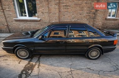 Седан Audi 80 1991 в Ромнах