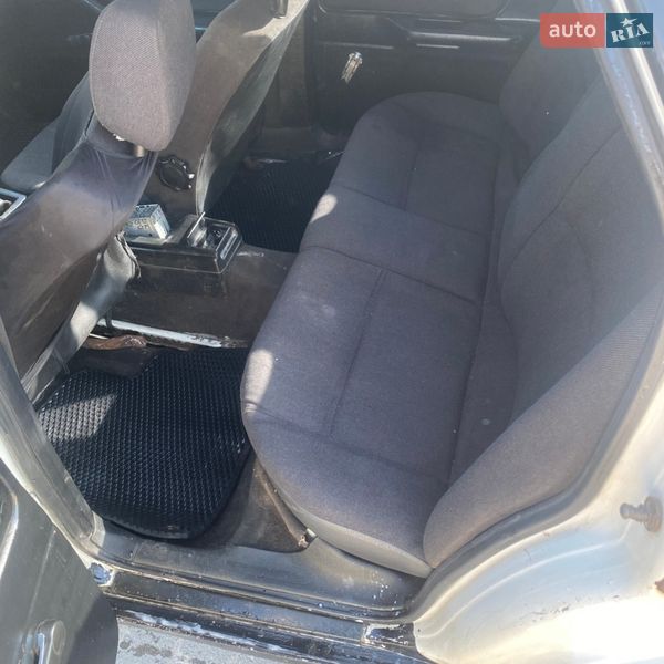 Седан Audi 80 1989 в Городке фото 4 Седан Audi 80 1989 в Городке