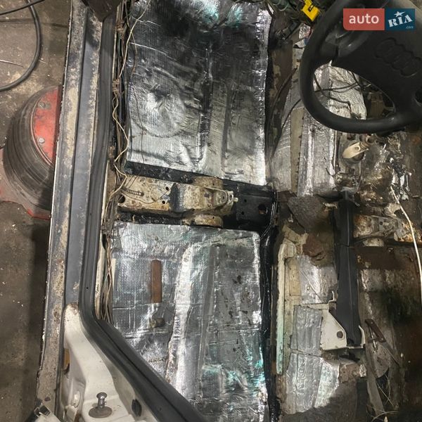 Седан Audi 80 1989 в Городке фото 10 Седан Audi 80 1989 в Городке