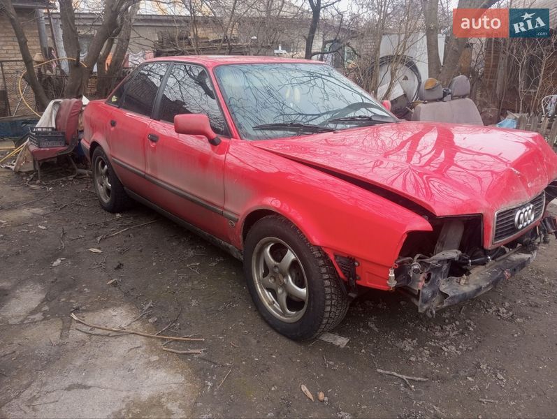 Седан Audi 80 1988 в Новых Петровцах