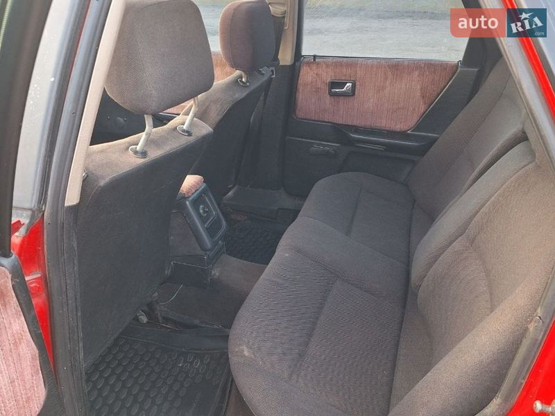 Седан Audi 80 1987 в Варве