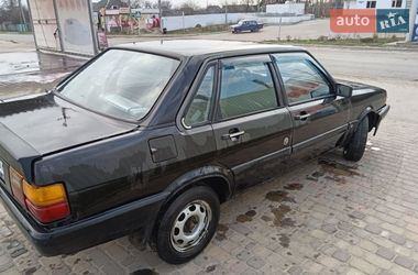 Седан Audi 80 1985 в Зміїві