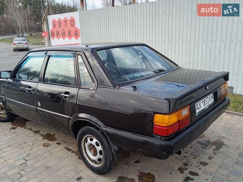 Седан Audi 80 1985 в Змиеве фото 3 Седан Audi 80 1985 в Змиеве